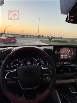 تۆیۆتا هایلاندەر